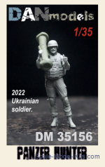 DAN35156 Ukrainian soldier 2022 Panzer hunter