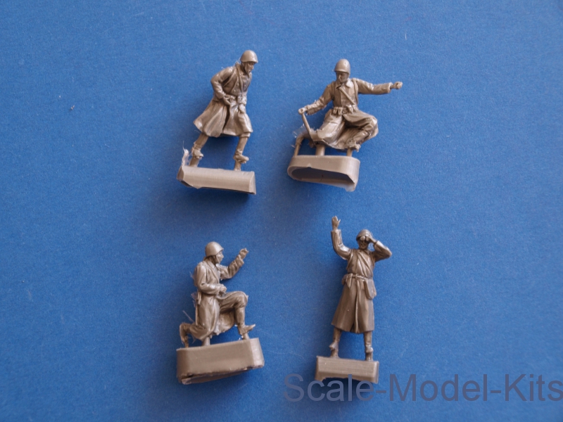 HARON Soviet Artillery Crew set 3, resin plastic scale model kit in