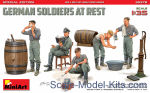 MA35378 German soldiers at rest. Special edition